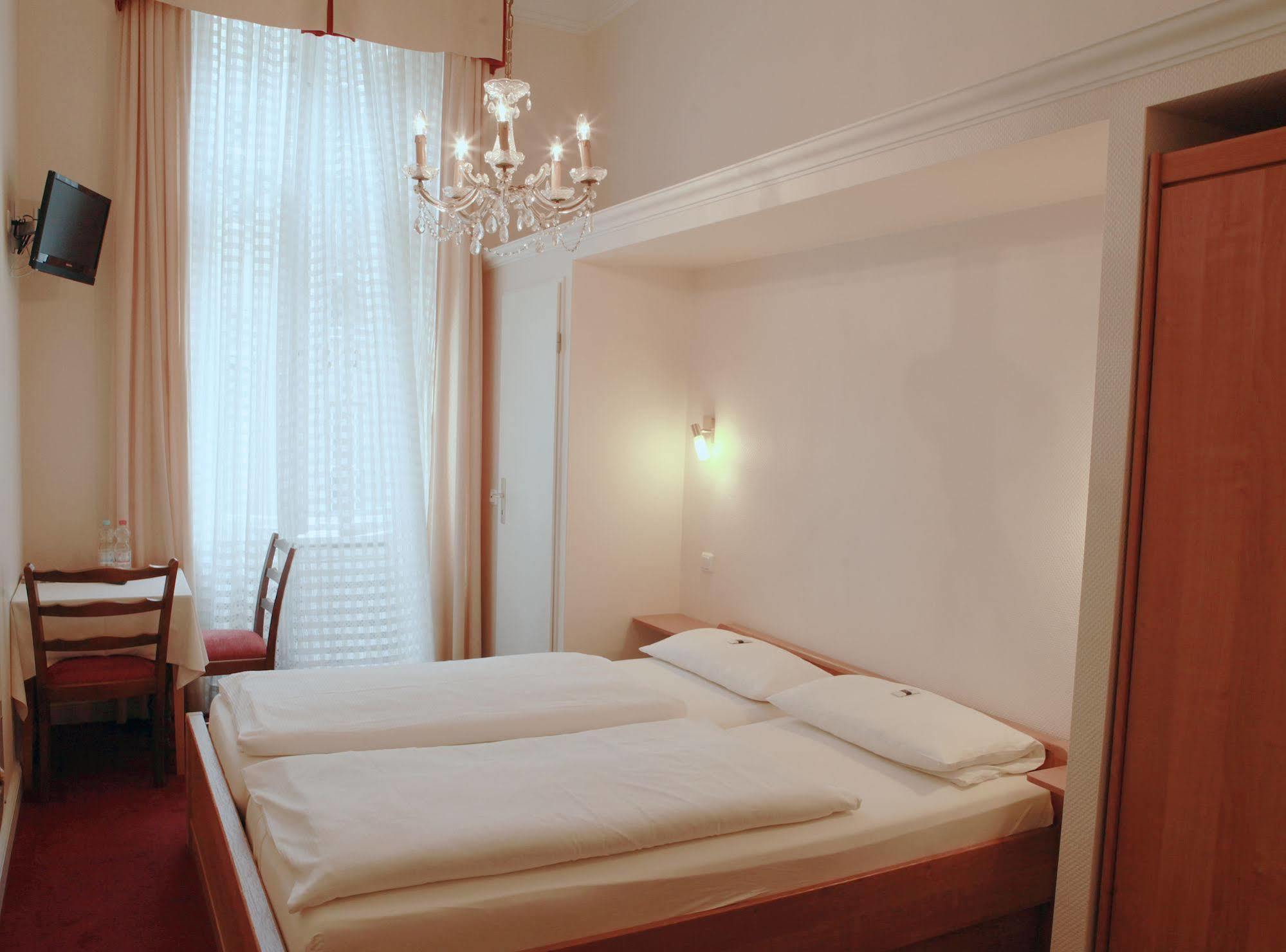Hotel Pension Fasanenhaus 柏林 外观 照片