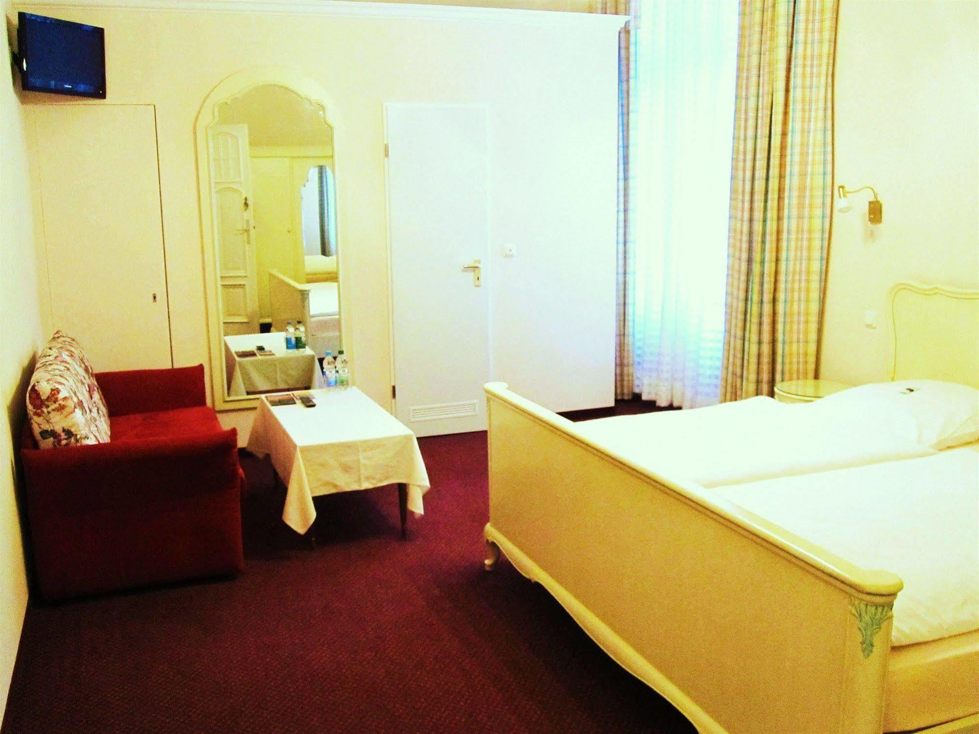 Hotel Pension Fasanenhaus 柏林 外观 照片